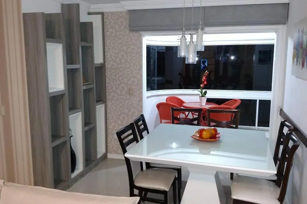 Lindo Apto Com Otima Localizacao Balneário Camboriú البرازيل